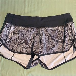 Lululemon Speed Up Short 2.5 Inch